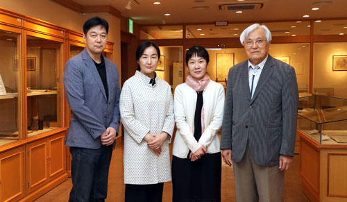 기부자인 김건우(맨 왼쪽)