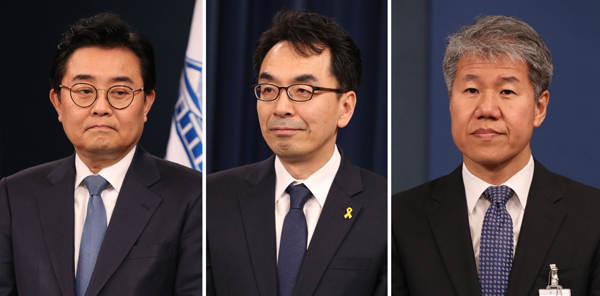 14일 임명된 전병헌 정무수석(왼쪽부터)·하승창 사회혁신수석·김수현 사회수석. 연합뉴스