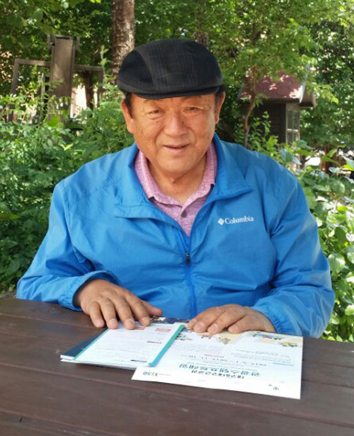지은이 이정웅 씨가 대구수목원 개원 과정을 설명하고 있다.