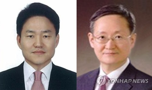 문재인 대통령은 신임 법무부 차관에 이금로 인천지검장(왼쪽)을 신임 대검차장에 봉욱 서울중앙지검장을 임명했다. 2017.5.21 [연합뉴스 ]
