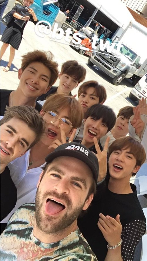 사진.방탄소년단 트위터