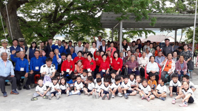 봉화 유곡3리 경로당에서 기관단체장과 지역주민들이 참석한 가운데 치매 보듬마을 발대식을 가졌다.