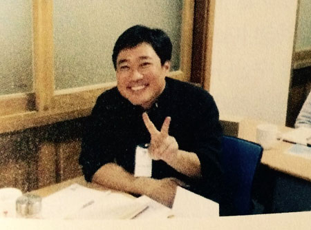 약혼자 주말을 담당하는 지용식 신부.