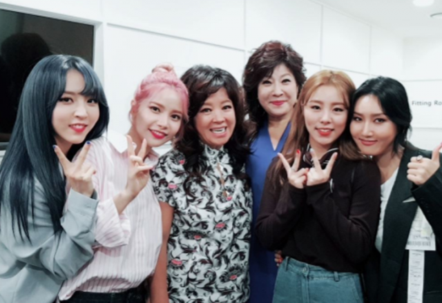 노사연 노사봉 마마무 / 사진출처 - 마마무 공식 인스타그램 캡쳐