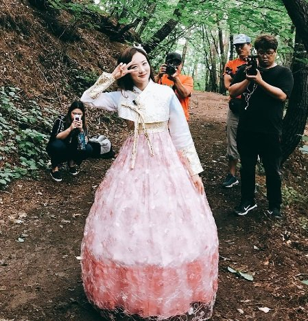 사진.김지원 SNS