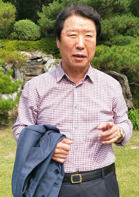 섬유원사 유통 분야에서 대구경북 최대 규모를 자랑하는 (주)태흥상사 권순호 회장이 섬유인의 자부심, 경주인의 자부심에 대해 이야기하고 있다.