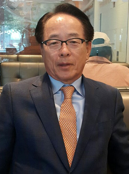 고향 영덕에 대한 자부심이 남다른 (주)보국전공 남병주 회장은 무애장학회를 통해 고향에 대한 사랑을 묵묵히 실천하고 있다.