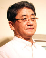 이동관 편집부국장