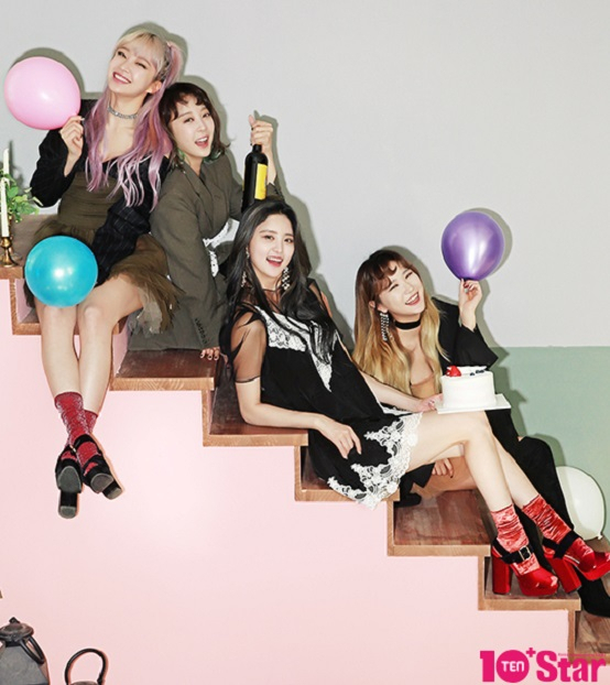 사진. 10+Star(텐플러스스타)
