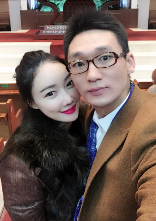 낸시랭(왼쪽)과 남편 왕진진. 매일신문DB