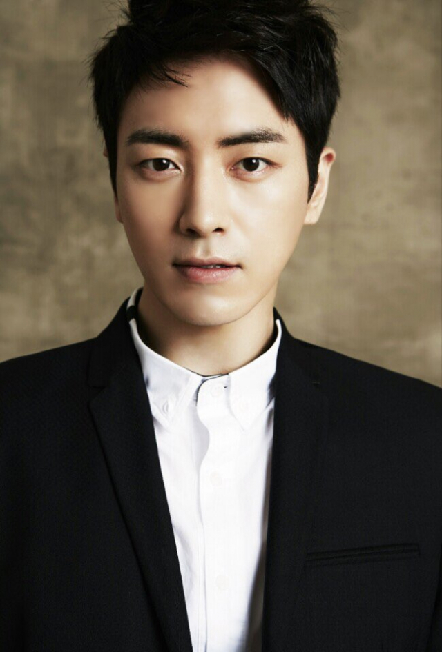 이준혁 / 사진.엘엔컴퍼니