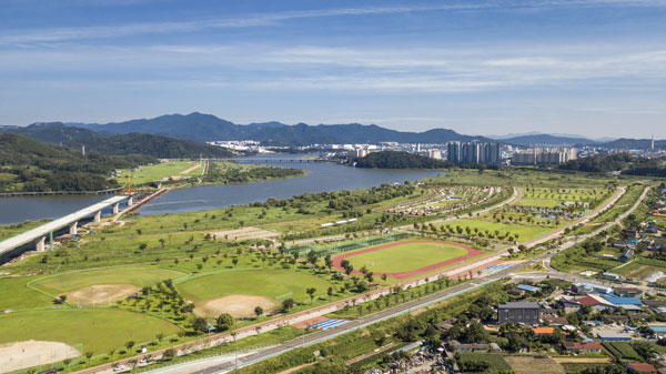 낙동강체육공원.