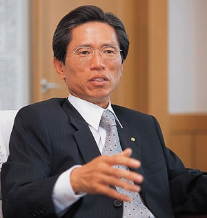 이홍중 화성산업 대표