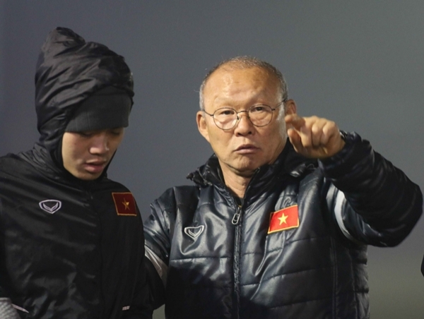 베트남 U-23(23세 이하) 팀을 이끌고 아시아축구연맹(AFC) U-23 챔피언십에서 준우승을 차지한 박항서 감독. 경기 영상 캡처