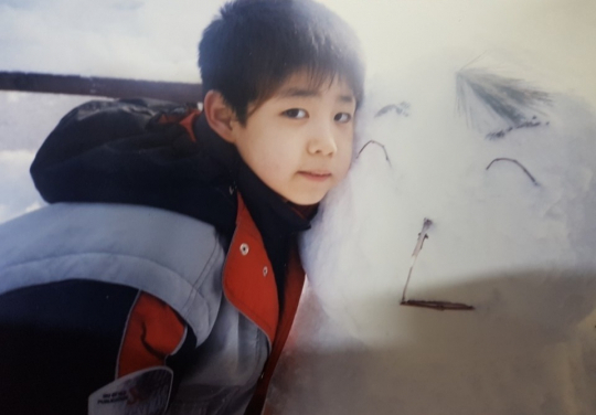 19일 오후 강원 강릉스피드스케이팅경기장에서 열린 2018 평창동계올림픽 스피드스케이팅 남자 500m 경기에서 은메달을 딴 차민규의 어린시절 모습. [차민규 가족 제공=연합뉴스]