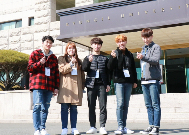 올해 경일대 18학번 신입생으로 쌍둥이 3쌍이 한꺼번에 입학해 화제다. 왼쪽부터 윤성환