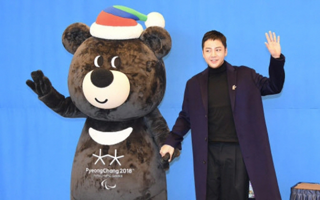 2018 평창동계올림픽과 평창동계패럴림픽, 강원관광 홍보대사인 장근석이 10일 강릉시 씨마크 호텔 내 강원미디어센터에서 기자간담회를 열어 스노우 페스티벌 참가 소감과 홍보대사 활동계획 등을 설명하고 있다.