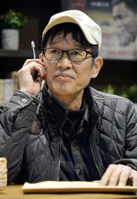 연극 연출가 박근형.사진 이채근 선임기자 mincho@msnet.co.kr