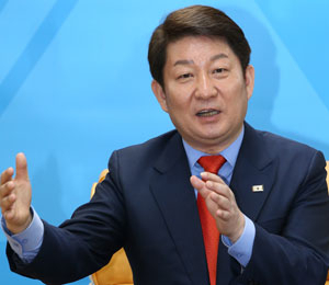 권영진 대구시장이 21일 시청 기자실에서 간담회를 열고 23일 6