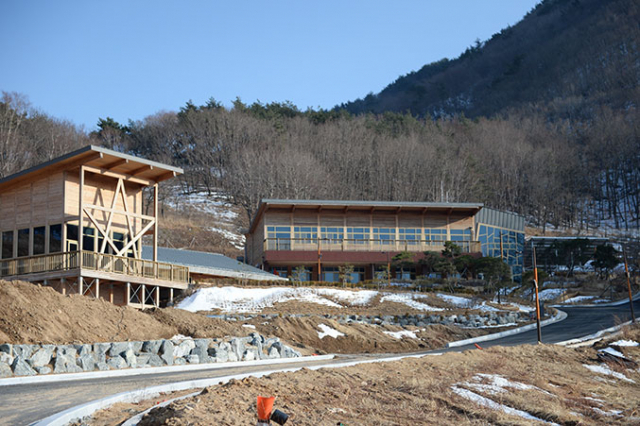 영천시 화북면 입석리 산 49번지에는 목재문화체험장이 조성돼 있다. 민병곤 기자