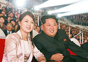 리설주, 김정은. 자료사진. 조선중앙TV