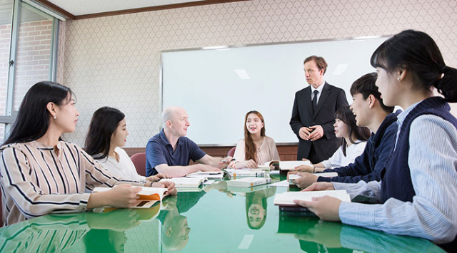 경일대가 공강 시간 활용형, 방과 후 시간 활용형, 학교 밖 어학원 활용형 등 재학생 맞춤형 영어 능력 향상 프로그램을 마련했다. 경일대 제공