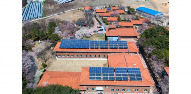 왜관 분도노인마을에 태양광 발전시설을 설치하는 등 경북도는 농어촌 소규모 발전사업을 육성