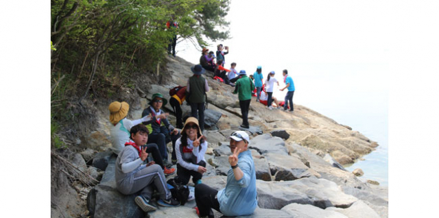 마실길을 찾은 방문객들. 전북 부안군 제공
