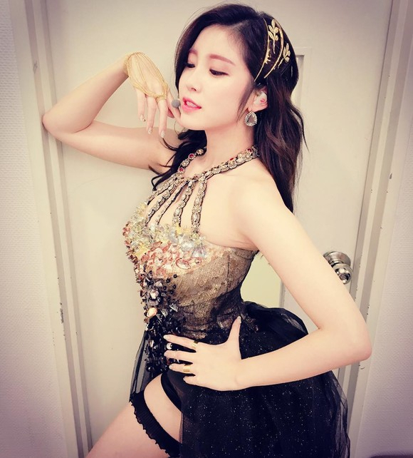사진.전효성 인스타