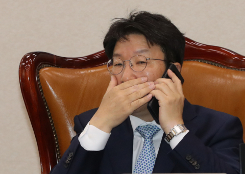권성동 의원