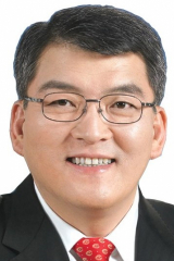 예천군수 김학동 후보.