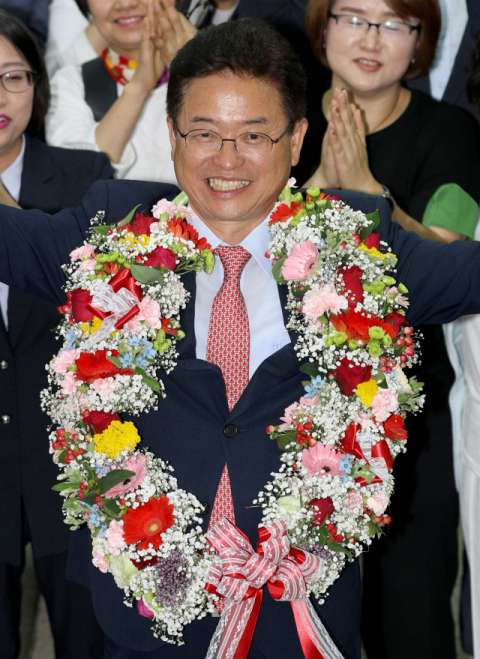 예외 없던 '경북도지사 3선'…이철우, 그 길 걷는다 