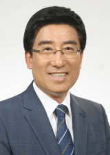한국경제사회연구회 이사. 사우스웨스턴대 대학원 법학 박사