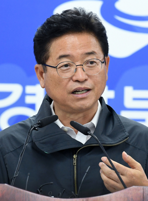 이철우 경북도지사는 4일 열린 기자간담회에서 청년 취업, 저출산 문제 해결에 가장 힘쓰겠다는 의지를 밝혔다. 경북도 제공