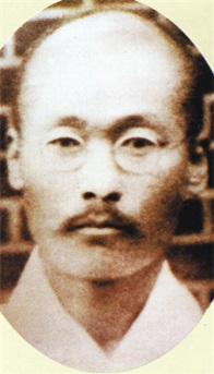 이만집 선생은 계성학교 개교와 함께 한문교사로 초빙돼 1909년부터 교감으로 근무했다. 제일교회 목사로 있으며 3ㆍ1운동을 주도해 3년 간의 옥고를 치렀다. 계성학교 제공.
