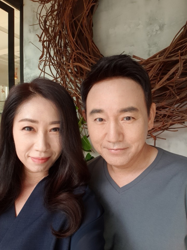 사진. 가족이엔티