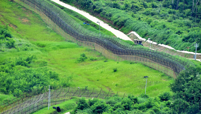 남북정상회담에 이은 북미정상회담 성사로 긴장과 통제가 일상이던 DMZ(비무장지대)가 안보관광객이 증가하는 등 다시 재조명 받고 있다.