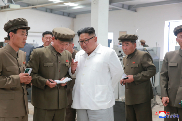 김정은 북한 국무위원장이 함경북도 라남탄광기계연합기업소 9월 1일 기계공장을 시찰했다고 조선중앙통신이 17일 보도했다. 연합뉴스