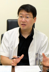 이창민 수성중동병원장은 세계 최초로 정신진환자를 위한 종합병원 설립을 꿈꾸고 있다.