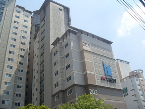 수성구 아파트 매매시장에서 84㎡ 기준 8억원대 실거래 시대가 열렸다. 특히 범어4동 일대가 이른바 수성학군과 새 아파트 선호 현상에 힘입어 8억원대 실거래 시장을 주도하고 있다. 