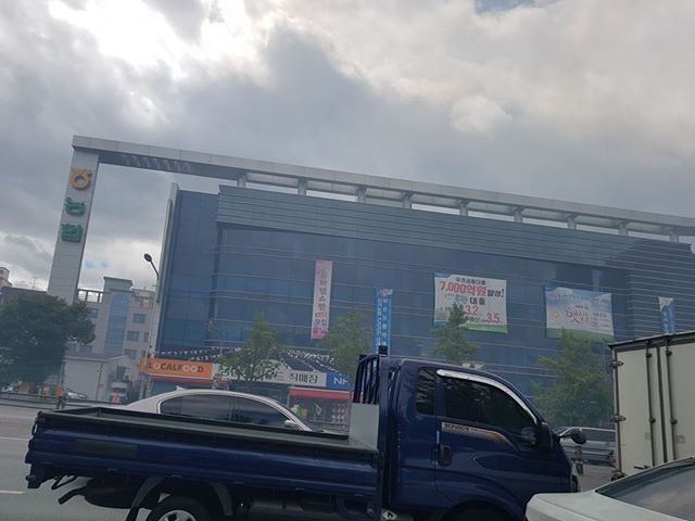 대구 성서 지하철 2호선 이곡역 인근 모습. 독자 김종헌 씨 제공