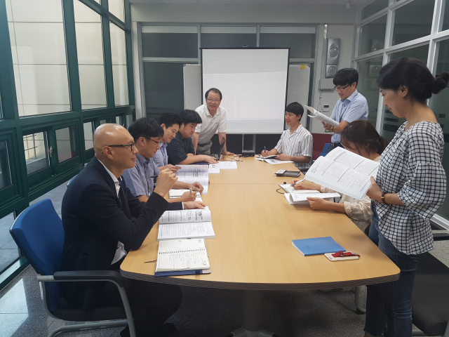 경북하이브리드부품연구원 경북도 출자 출연기관 경영평가에서 2년 연속으로 최우수 기관 선정.