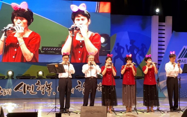 굿모닝봉사단 연주 봉사