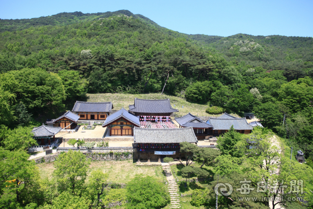 세계유산에 등재된 봉정사 전경. 안동시 제공