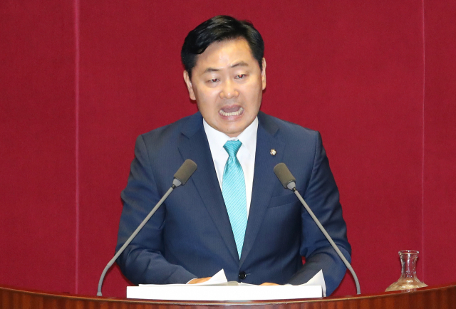 바른미래당 김관영 원내대표가 6일 오전 국회 본회의에서 교섭단체 대표연설을 하고 있다. 연합뉴스