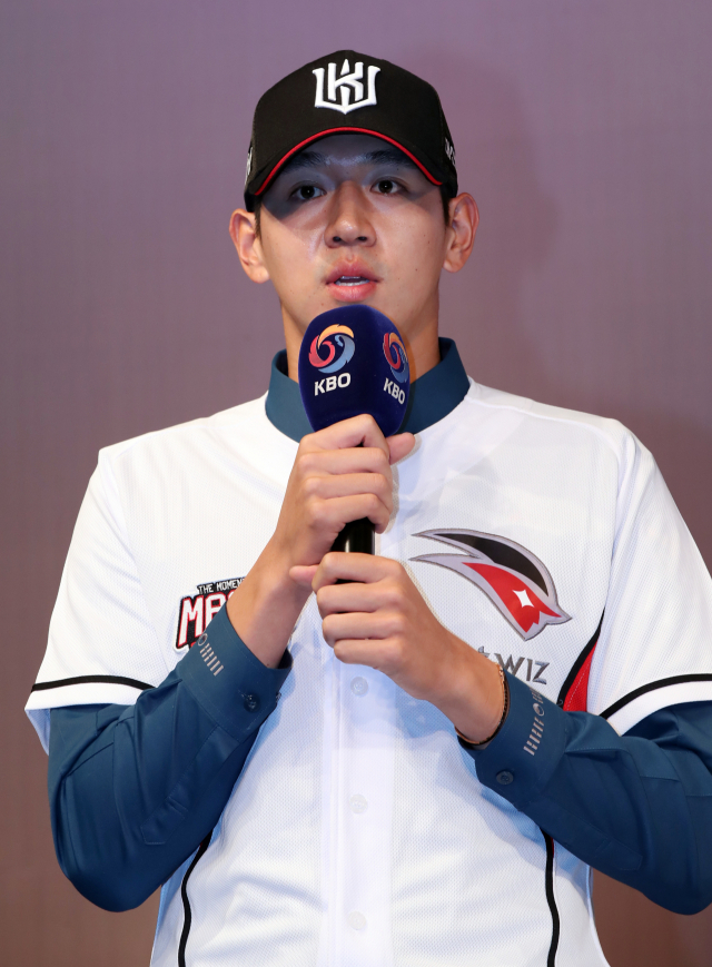 이대은(경찰청)이 10일 오후 서울 중구 웨스틴조선 호텔에서 열린 
