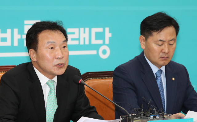 바른미래당 손학규 대표가 28일 오전 국회에서 열린 최고위원회의에서 발언하고 있다. 연합뉴스