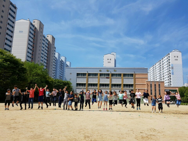 운암초등학교 수상작. 강북서 제공