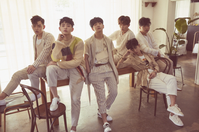 더 이스트 라이트
