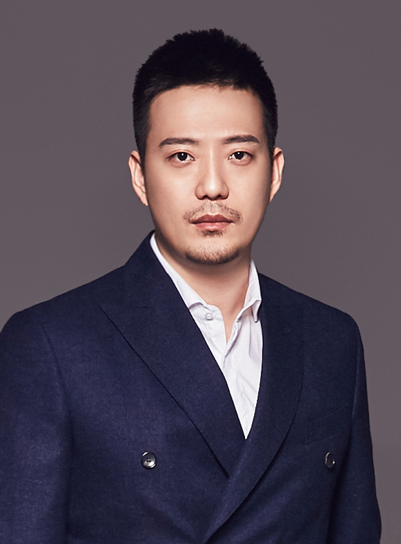 사진. 큐로홀딩스 매니지먼트